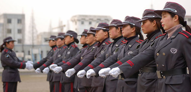 聚集总公司保安队伍大练兵训练场女保安风采
